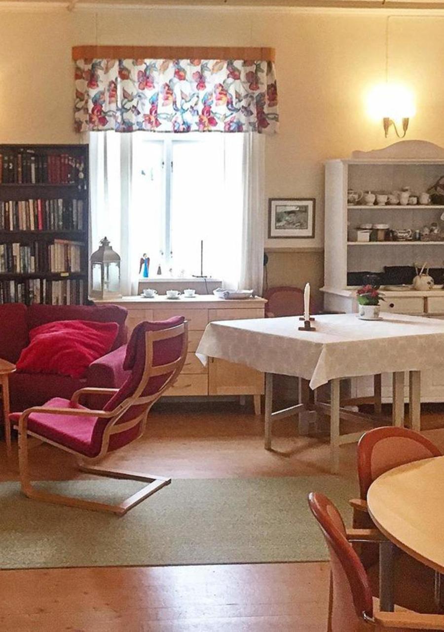 Bed and Breakfast Stor Laegenhet I Elofstorps Missionshus Kristinehamn Exteriér fotografie