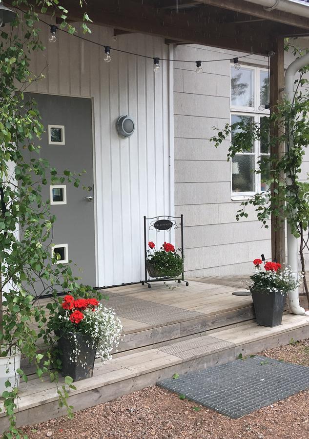 Bed and Breakfast Stor Laegenhet I Elofstorps Missionshus Kristinehamn Exteriér fotografie